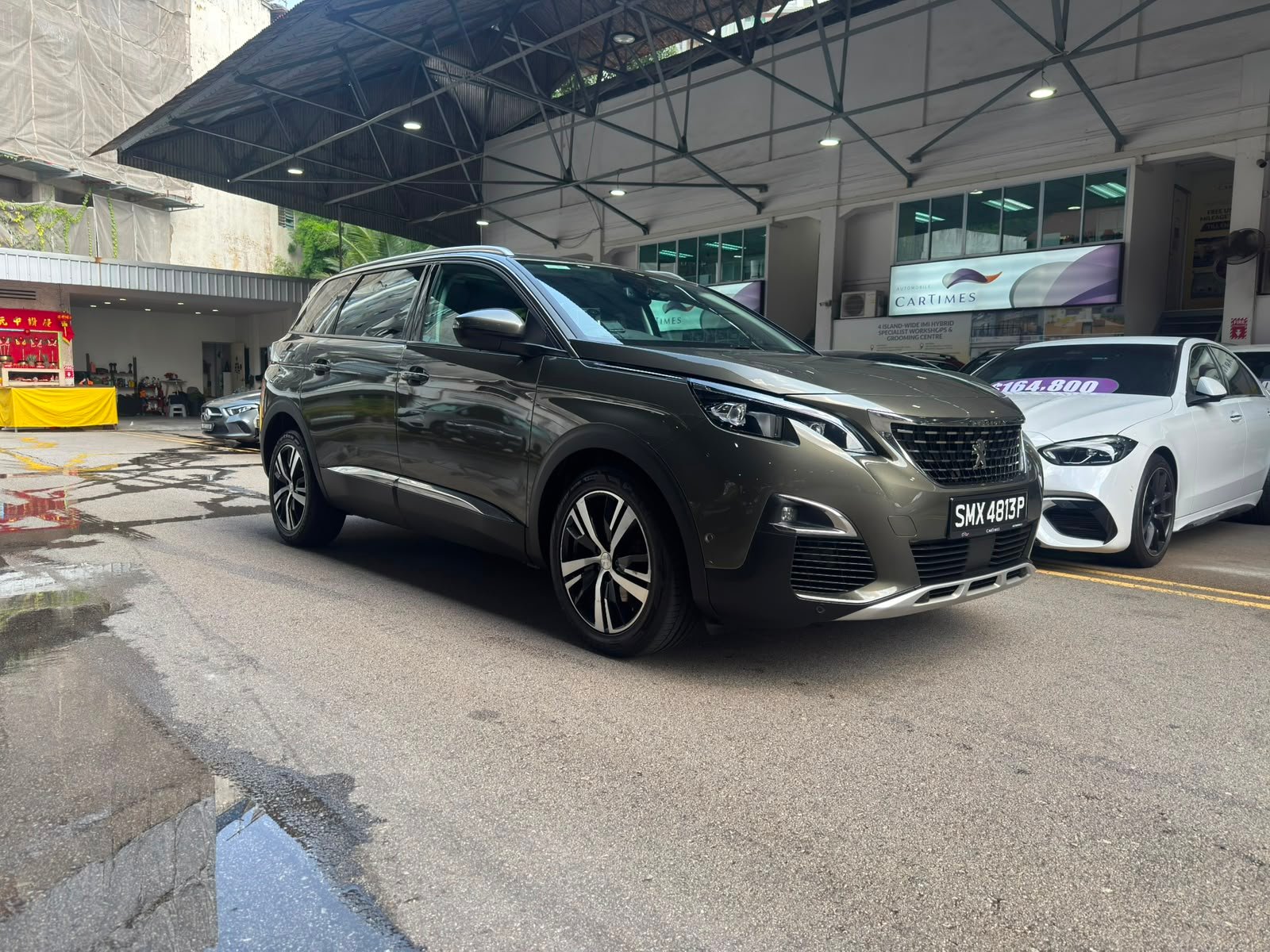 Used Peugeot 5008 1.2 PureTech Allure for sale in Singapore